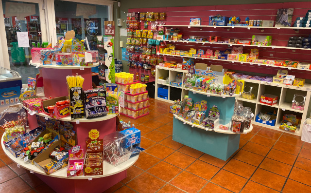 Mye spennende produkter i butikken vår.